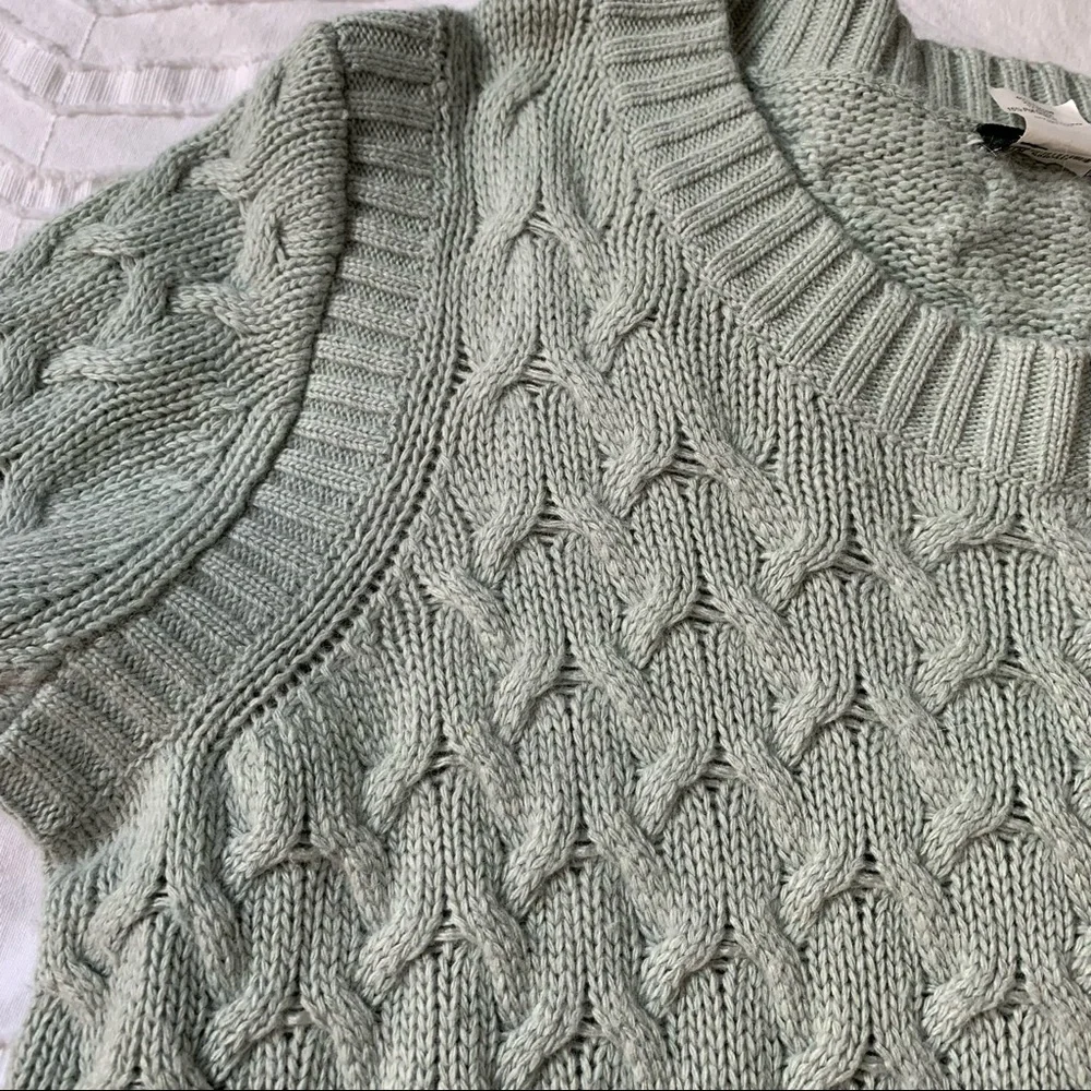 J.Crew Mint Green Cable Knit Angora Wool Blend Sweater Small 54466 HO11